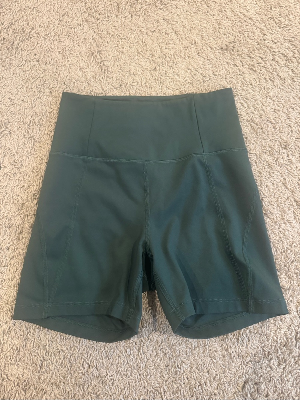 Girlfriend Collective Green Women's Active Shorts